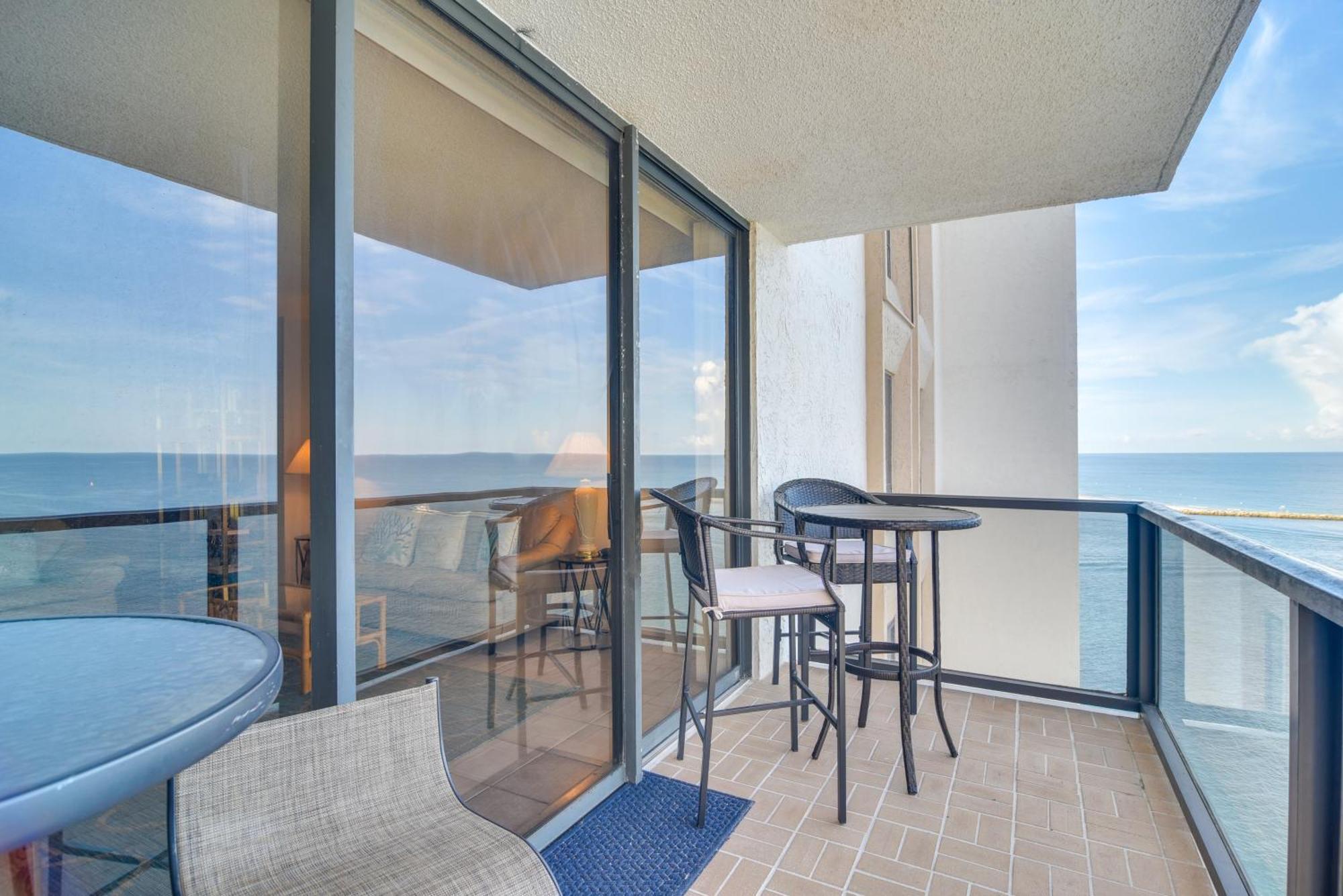 Oceanfront Condo With Balcony And Stunning Views! Clearwater Beach Ngoại thất bức ảnh